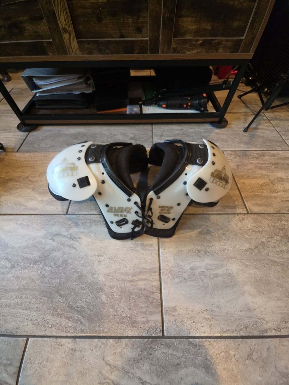 All-Star Eliminator I SPE 80 M Size Medium Football Shoulder Pads 30"-32" Chest